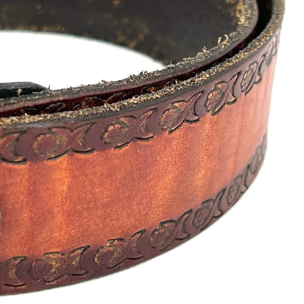 Handcrafted leather tooled men’s belt. No buckle - Picture 3 of 4